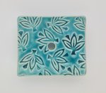 Seifenschale klein/mini, handgemacht, 6 x 5 cm, türkisblau mit Blattmuster